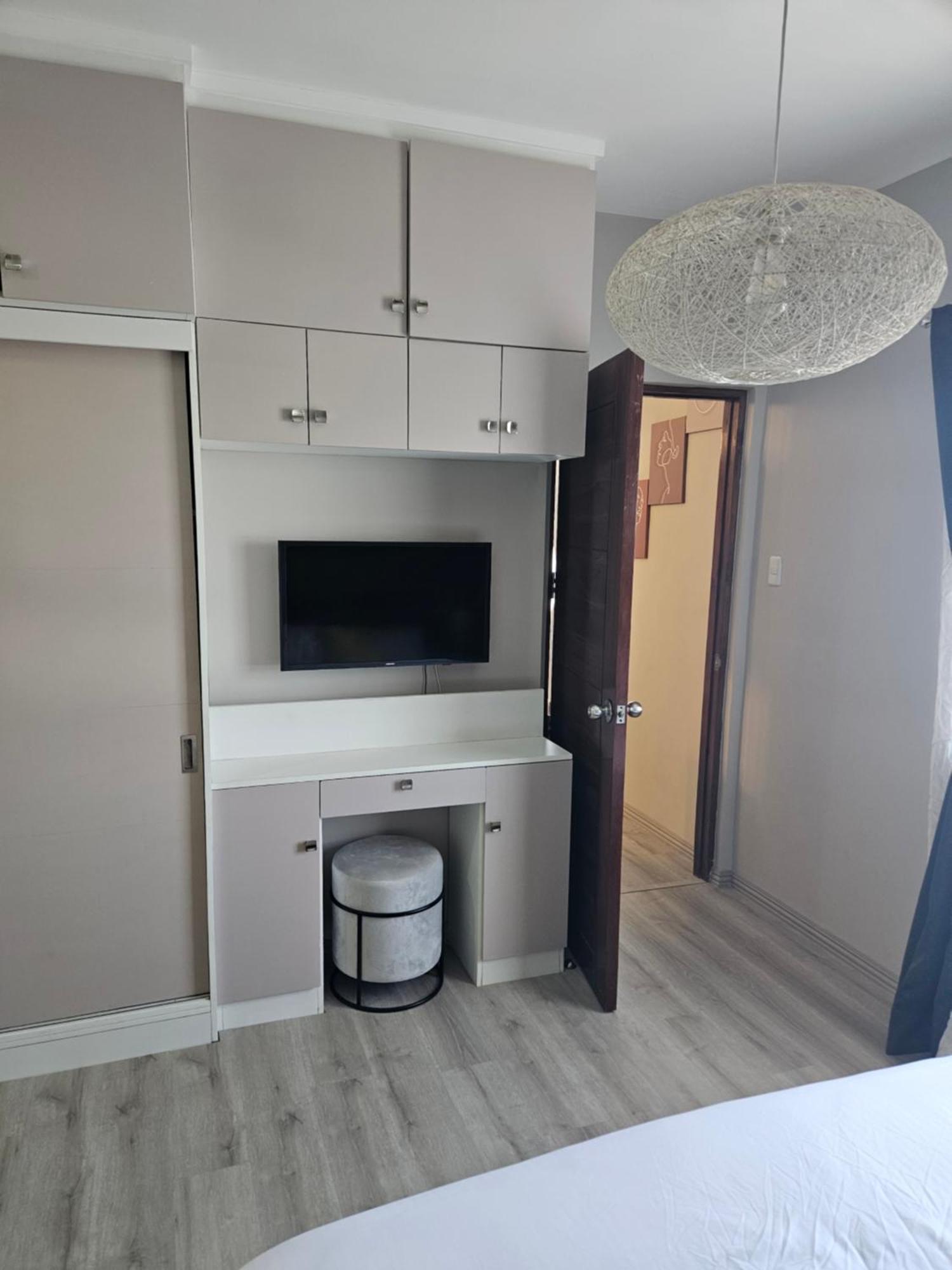 2-Bedroom Boutique City Condo - Newly Renovated! Cebu Bagian luar foto