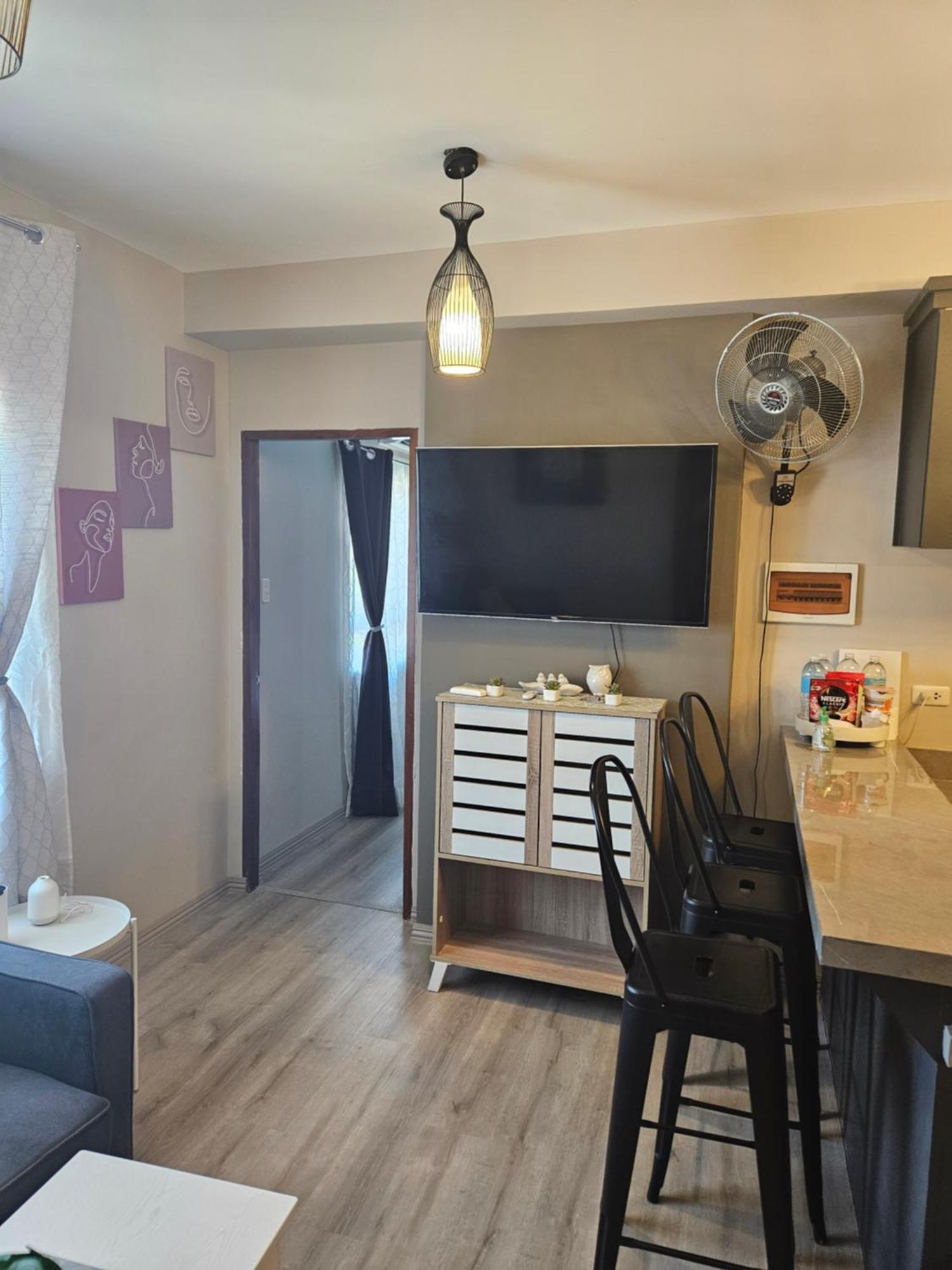 2-Bedroom Boutique City Condo - Newly Renovated! Cebu Bagian luar foto