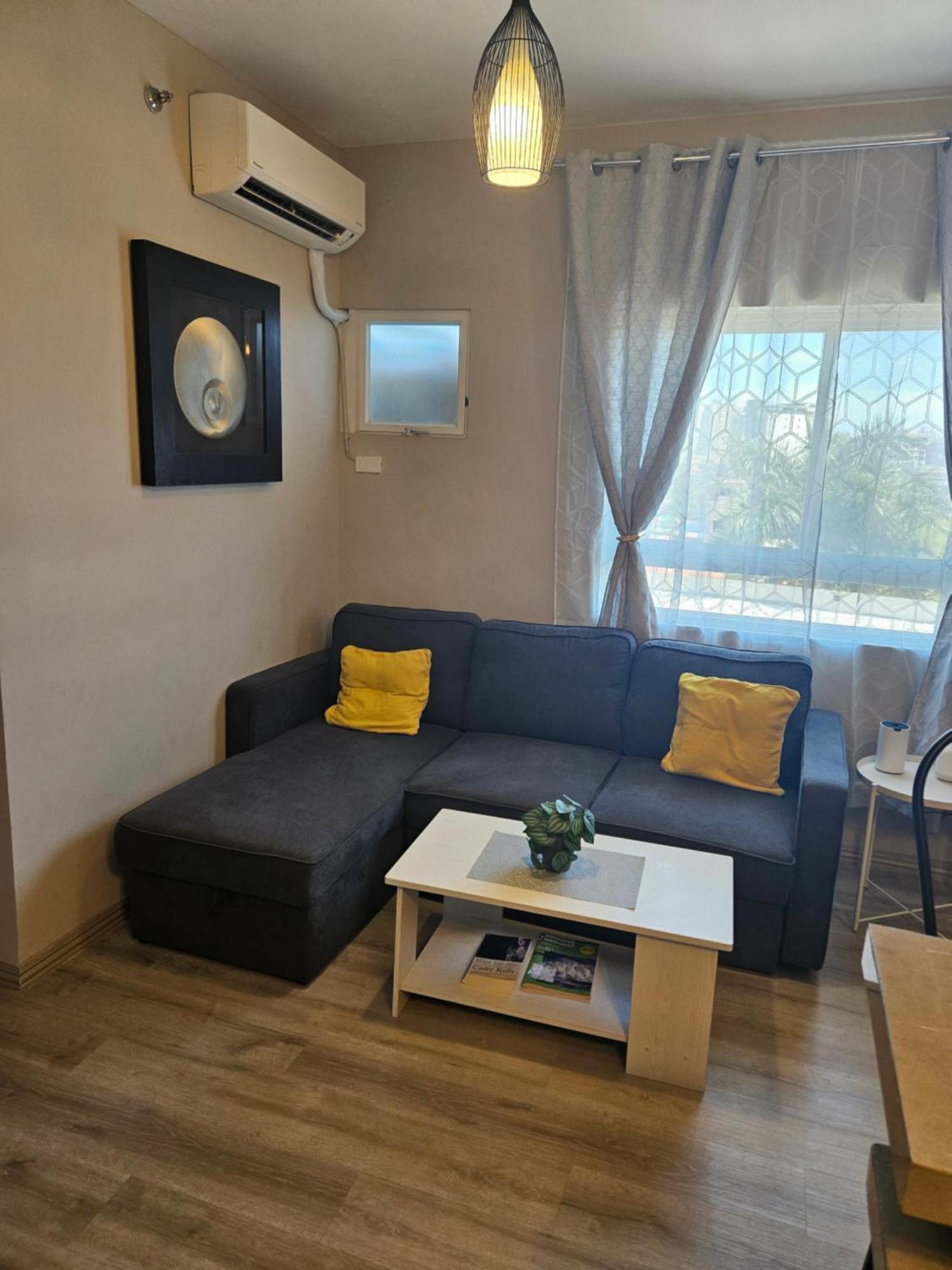 2-Bedroom Boutique City Condo - Newly Renovated! Cebu Bagian luar foto