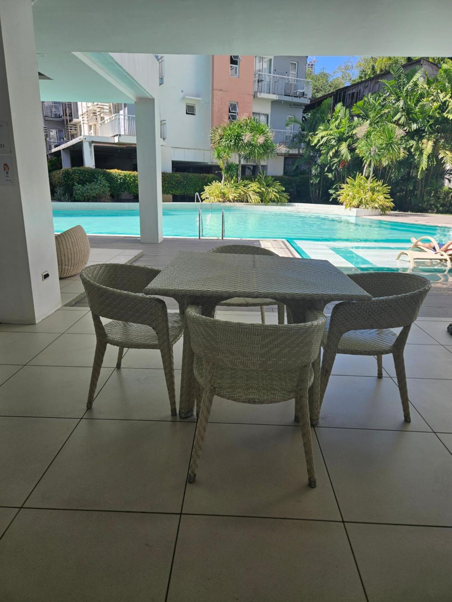 2-Bedroom Boutique City Condo - Newly Renovated! Cebu Bagian luar foto